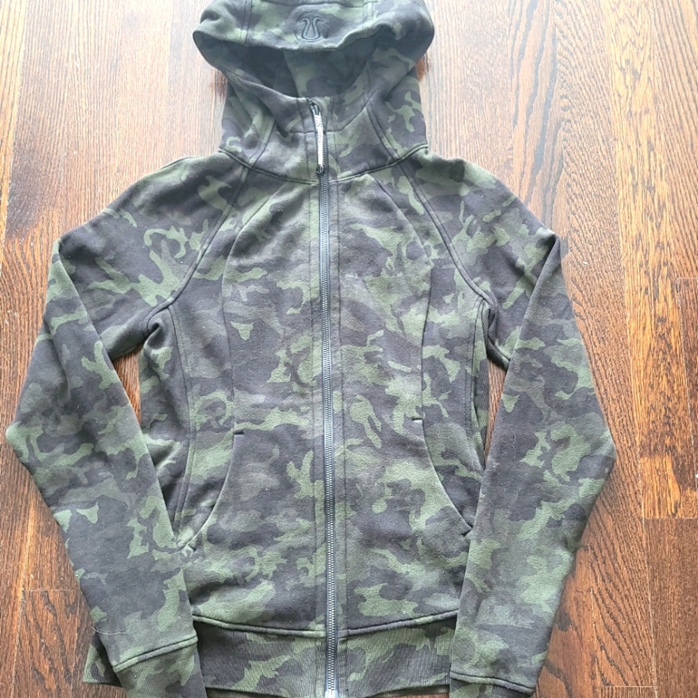 Lululemon Camo Hoodie Fleeced Zip Up Thumb Loops Sweater Jacket Hood